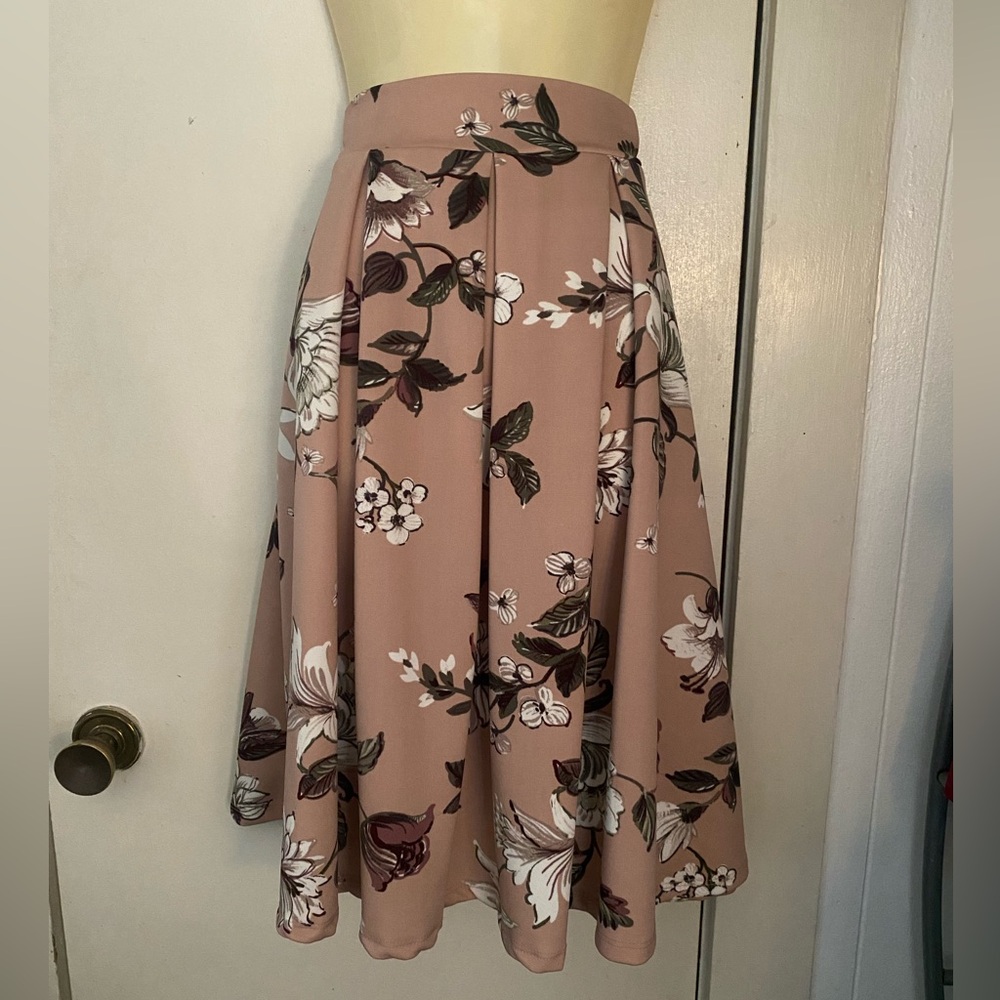 See You Monday Floral A-Line Skirt in Mauve